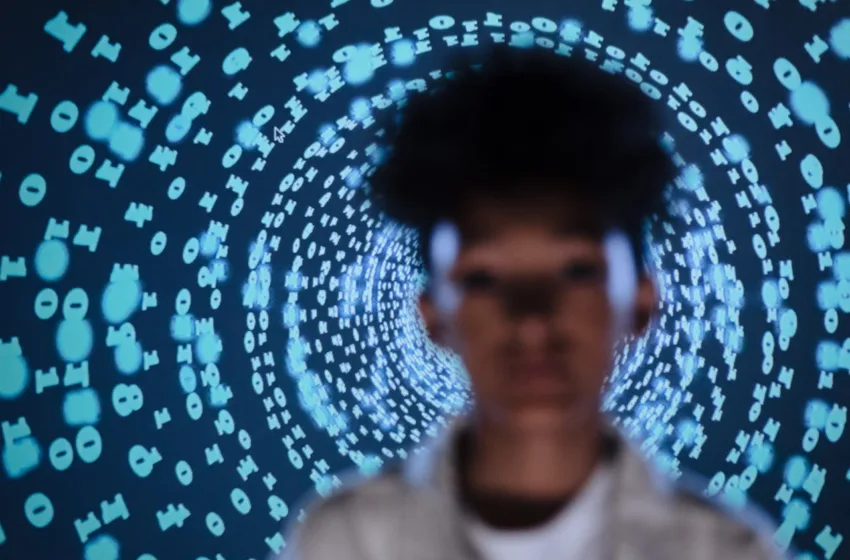 Développement Web vs No Code : AVANTAGES et PIÈGES à éviter en 2025